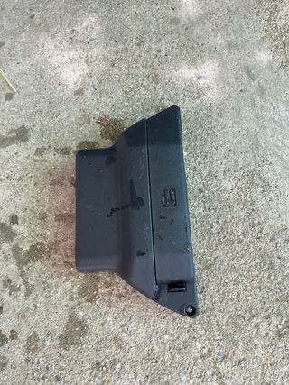 Tapa batería Piaggio Beverly