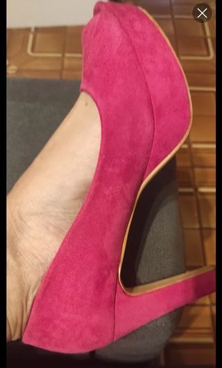 Zapatos peep toe rosa. Color buganvilla. 