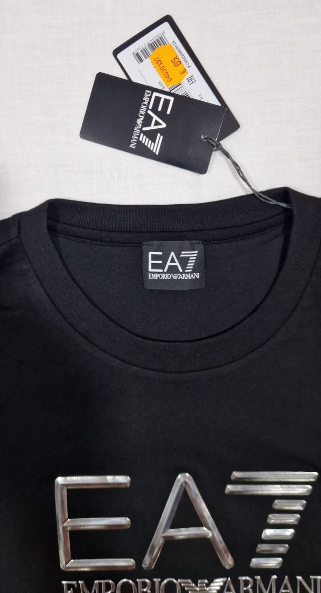 Camiseta Emporio Armani EA7 Big Logo Metalizada.