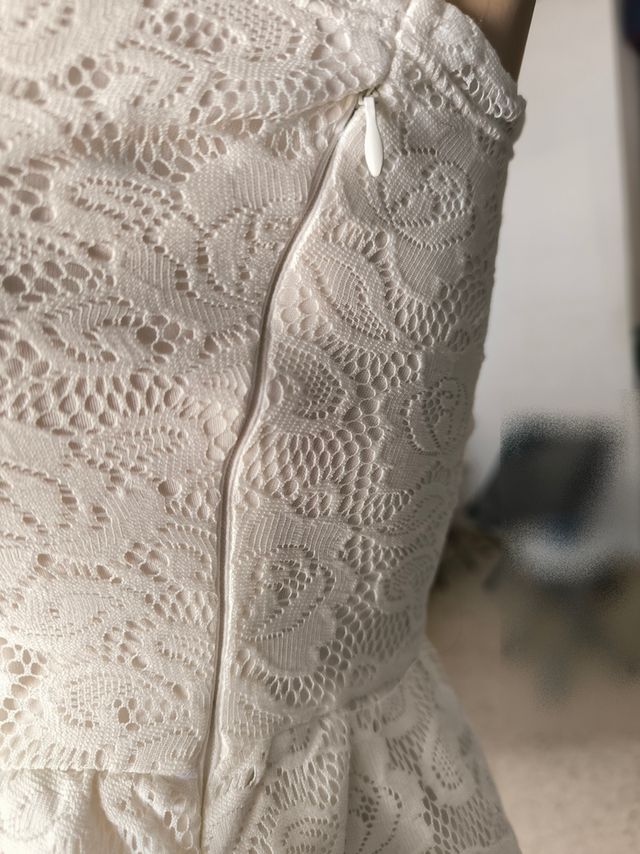 Blusa blanca de encaje