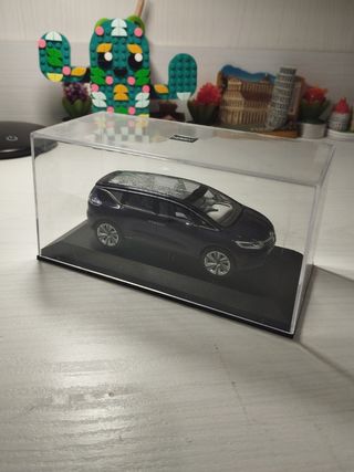 Modellino Renault Initiale Paris