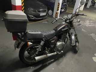 Suzuki GN250 - Moto clásica