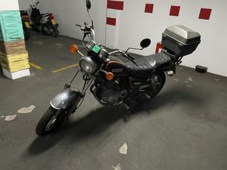 Suzuki GN250 - Moto clásica