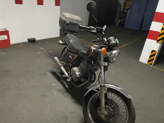 Suzuki GN250 - Moto clásica