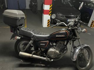 Suzuki GN250 - Moto clásica