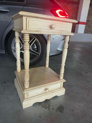 Mesitas noche de madera restauradas a tu gusto!!