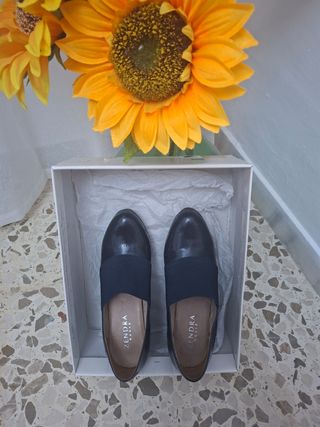 Zapatos ZENDRA tacón charol azul