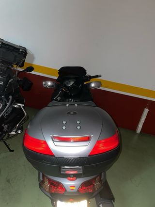 Suzuki Burgman 650 - Moto Scooter