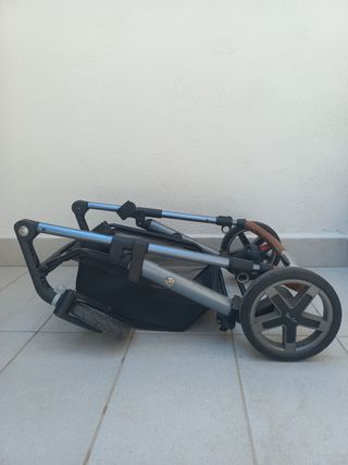 Cochecito, capazo, silla paseo y asiento-patinete