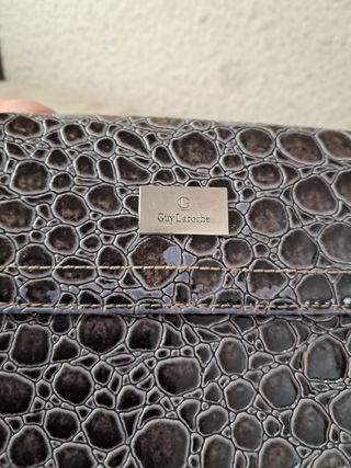 Billetera Guy Laroche - Marrón .