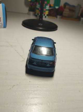 BMW 330i Modellino Auto