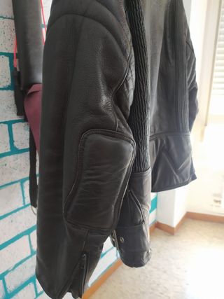 Chaqueta cuero negra hombre