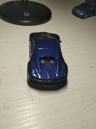 Macchinina Bugatti Chiron blu