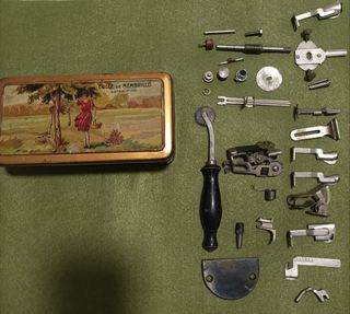 Accessori per macchine da cucire antiche