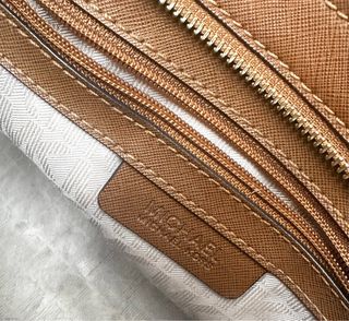 Bolso Michael Kors Selma marrón