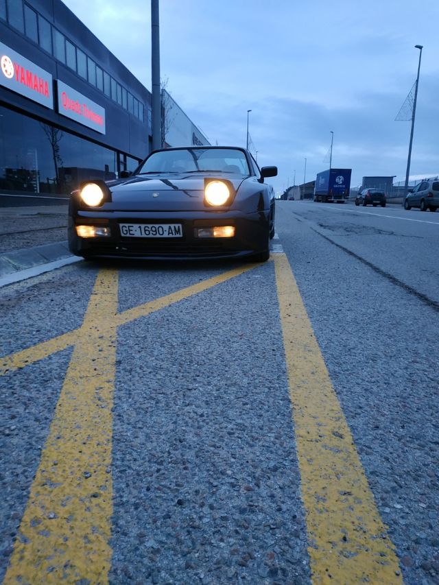 Porsche 944 1982