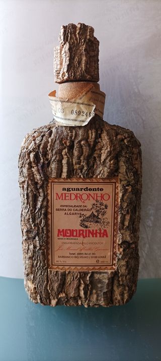 Botella vacía  antigua