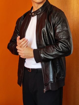 Chaqueta de Cuero Negra Talla M