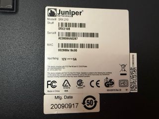 Router Juniper SRX210 - Firewall