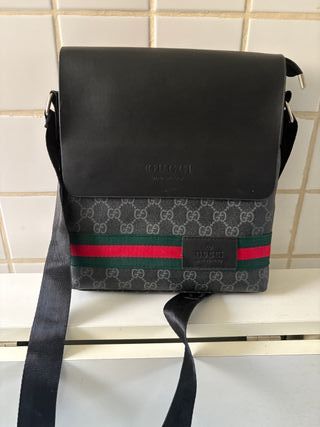 Bolso bandolera negro-rojo 