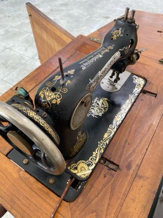 Máquina coser Singer Antigua