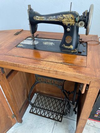 Máquina coser Singer Antigua