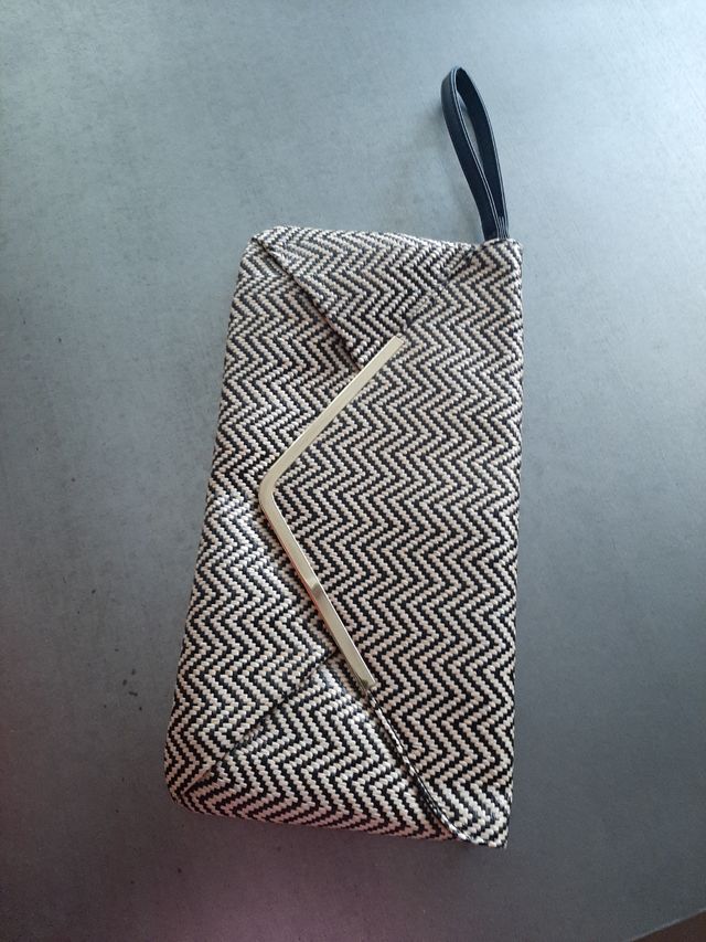 Bolso mano beige-negro