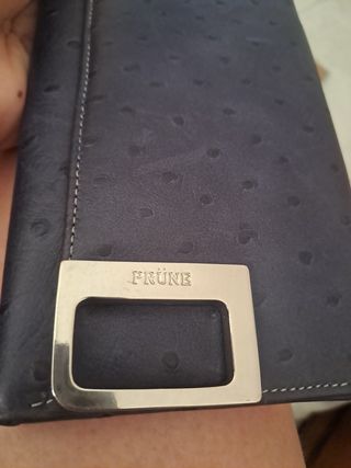 Billetera PRUNE morada