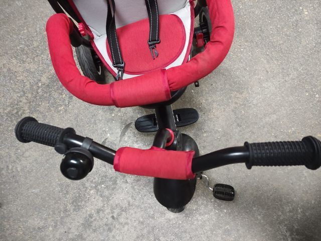 Triciclo infantil rojo con capota besrey 7 en 1
