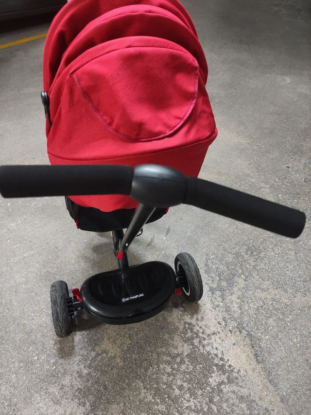 Triciclo infantil rojo con capota besrey 7 en 1
