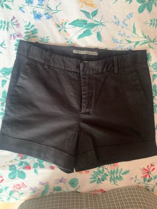 Shorts negros ZARA - Talla M
pantalón