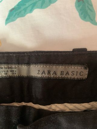 Shorts negros ZARA - Talla M
pantalón