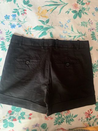 Shorts negros ZARA - Talla M
pantalón