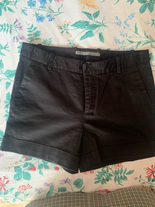 Shorts negros ZARA - Talla M
pantalón