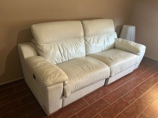 Sofá de piel blanco