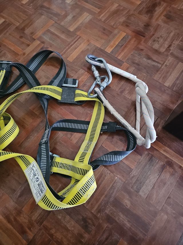 Arnés anticaídas - Equipo seguridad