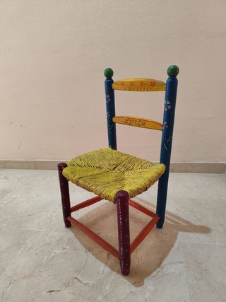 Silla mimbre infantil pintada