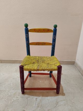 Silla mimbre infantil pintada