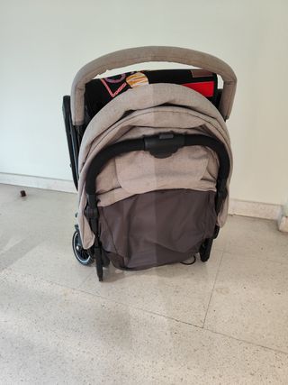 Silla paseo Joie 2023 Gris