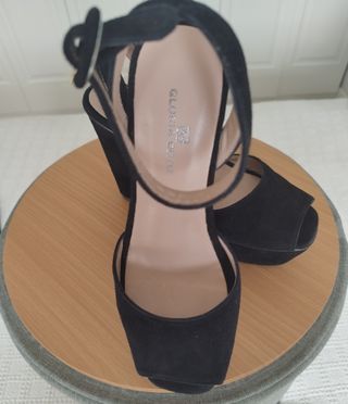 Sandalias plataforma Gloria Ortiz 36