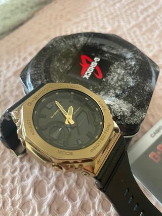 Reloj Casio G-Shock dorado