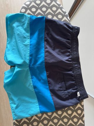 Bañador adidas colorblock. Talla 13-14
