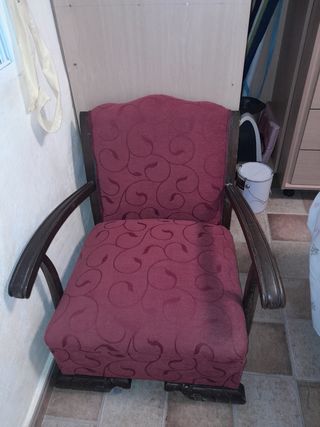 Poltrone vintage classiche rosse