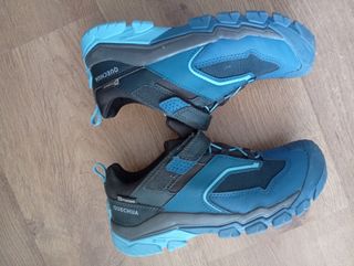 Zapatillas Quechua niño, azules y negras talla 34