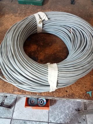 Lote de Material Eléctrico 