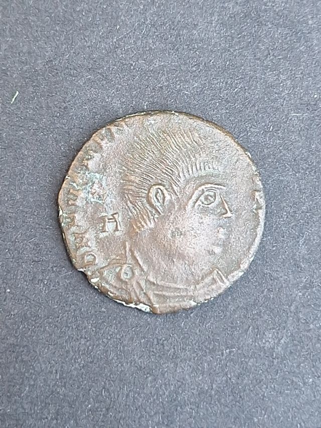 Moneda romana Maiorina Decentius