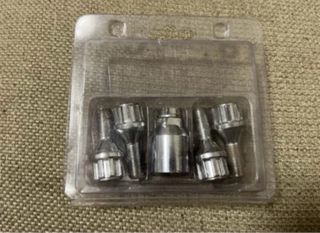 Bulloni antifurto M12 cerchi auto Alfa Romeo