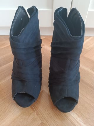 Botines negros 38 - Tacón - Abiertos
