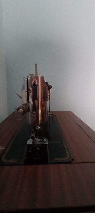 Máquina coser Alfa Antigua