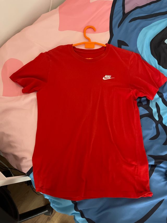 Camiseta Nike roja
